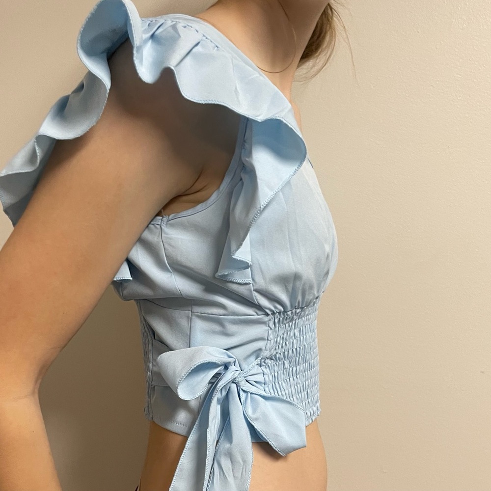 Light blue, ruffle sleeveless, crop top - Picture 5 of 6